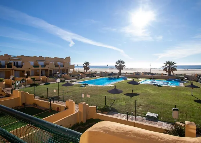 Los Lances Playa En Primera Linea